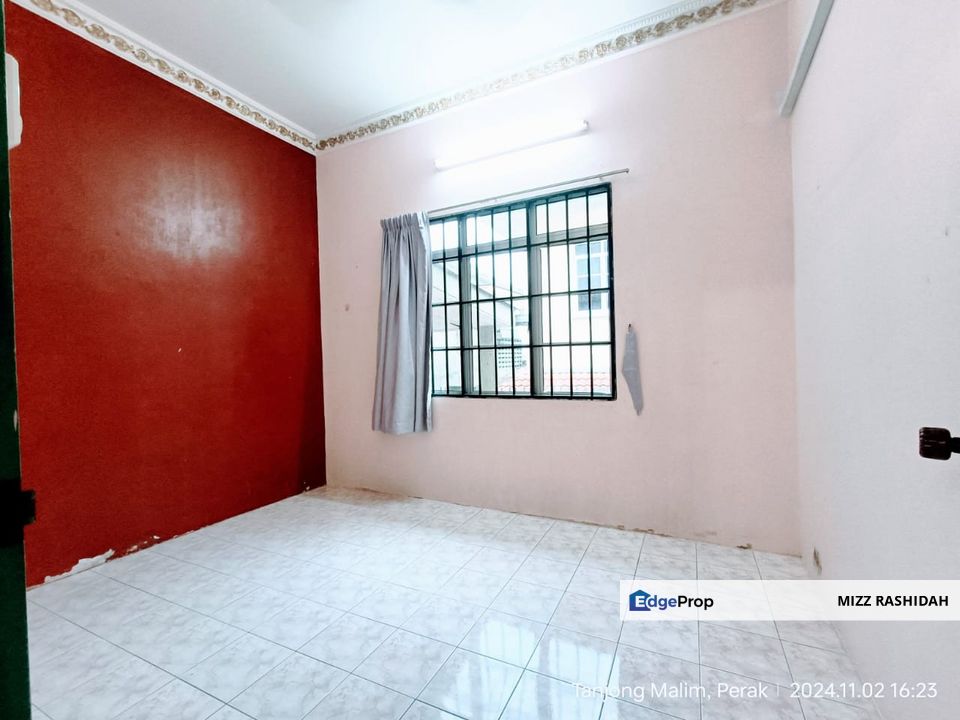 Tanjung Malim Taman Bernam Baru Semi Detached House Renovated with free aircond, Perak, Batang Padang