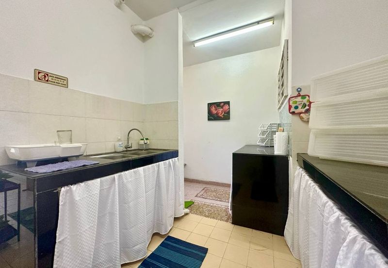 Residensi Laguna Biru 2