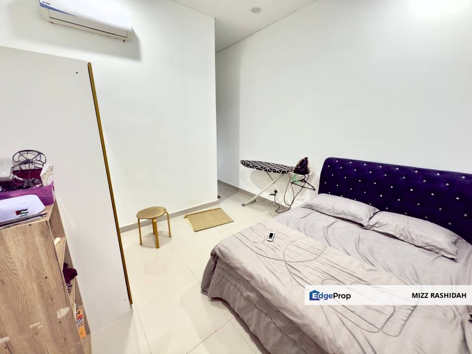 Glenmarie Shah Alam Selangor | Double Storey Superlink Terrace Temasya Legasi FREEHOLD for sale. , Selangor, Glenmarie