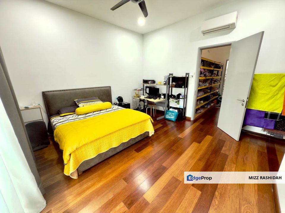 Glenmarie Shah Alam Selangor | Double Storey Superlink Terrace Temasya Legasi FREEHOLD for sale. , Selangor, Glenmarie