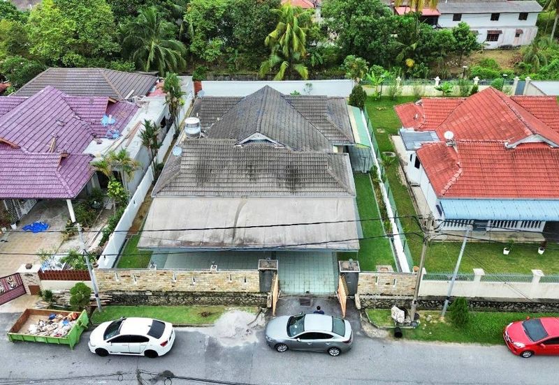 Teluki, Bukit Sentosa