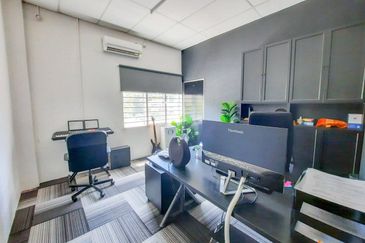 Residensi Bistaria, Ukay Bistari