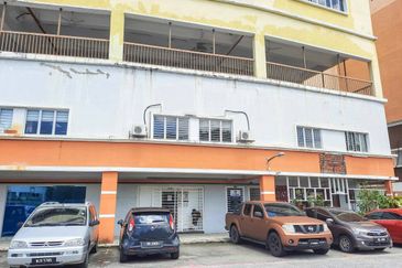 Residensi Bistaria, Ukay Bistari