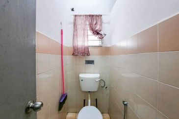 Residensi Bistaria, Ukay Bistari