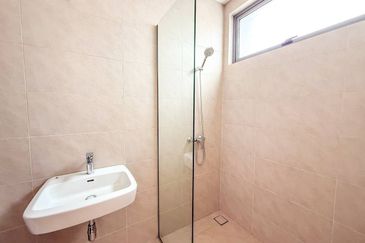 Broadleaf Residences, Hometree