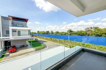 Broadleaf Residences, Hometree