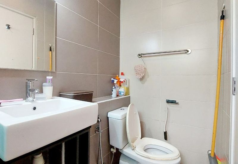 USJ Avenue @ USJ Heights