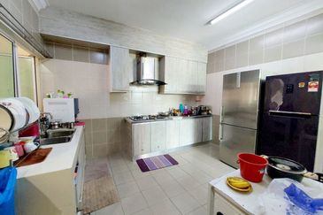 USJ Avenue @ USJ Heights