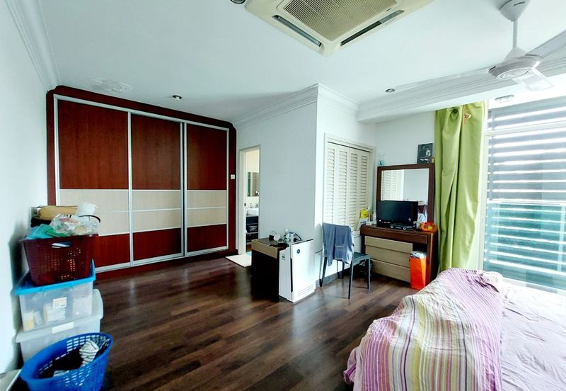 USJ Avenue @ USJ Heights