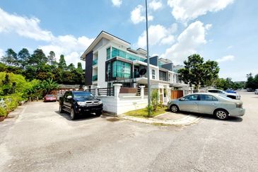 USJ Avenue @ USJ Heights