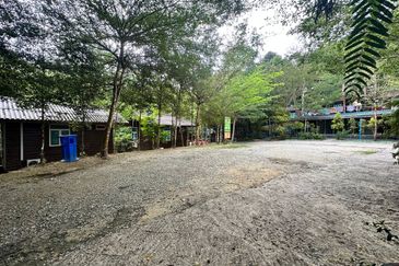 Pekan Ulu Yam (Lama)