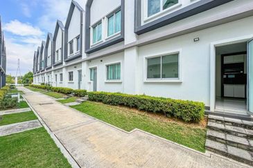 Ebonylane @ Eco Forest