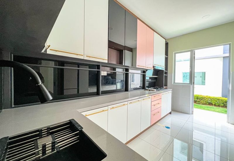 Ebonylane @ Eco Forest