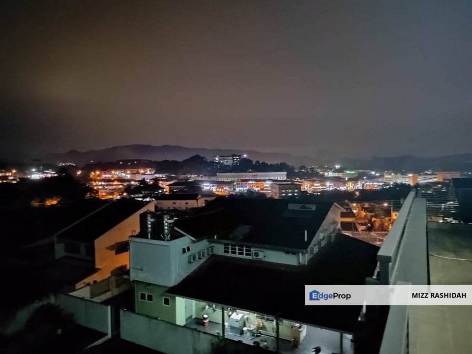 TAMAN SRI HIJAU (NEW GREEN PARK), RAWANG SELANGOR, BIG BUNGALOW  FULLY RENOVATED FOR SALE, Selangor, Rawang