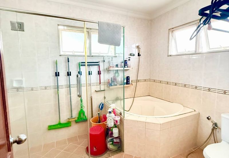 Perdana Lakeview East