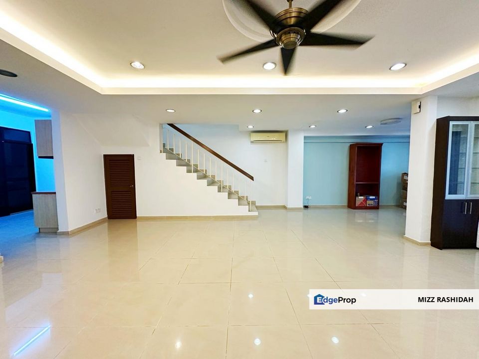 BANDAR BUKIT TINGGI, BANDAR BOTANIC KLANG SELANGOR, DOUBLE STOREY HOUSE, SEBERANG GIANT HYPERMARKET, RENOVATED FOR SALE, Selangor, Bandar Botanic/Bandar Bukit Tinggi