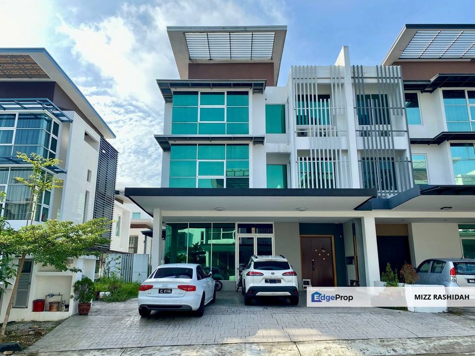 JACARANDA Garden Residence, Cyberjaya Selangor,  Semi-D 3 Storey, RENOVATED For sale, Selangor, Cyberjaya