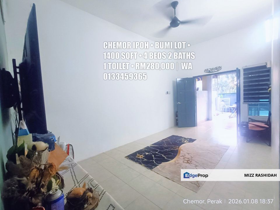 Chemor Ipoh Perak • Rumah Teres Setingkat depan padang, Perak, Kinta