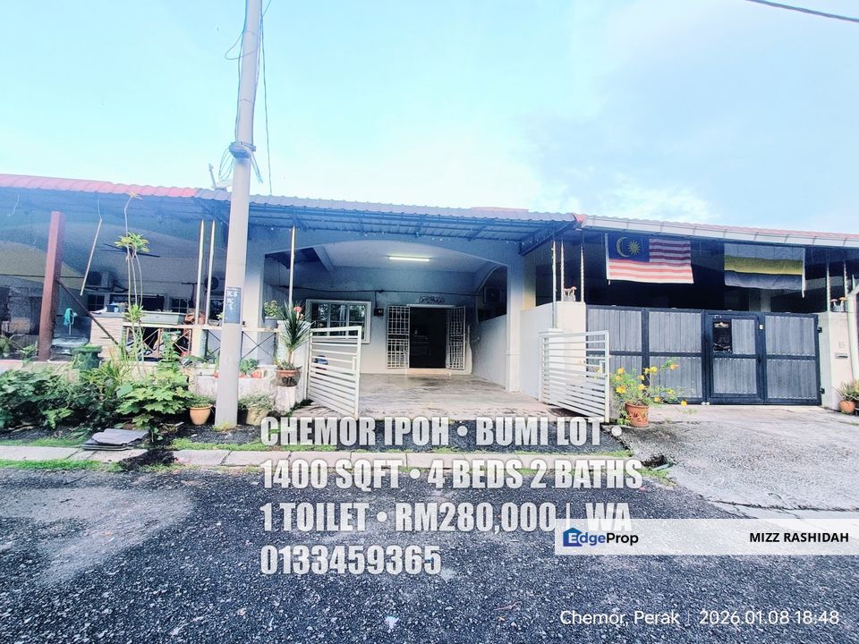 Chemor Ipoh Perak • Rumah Teres Setingkat depan padang, Perak, Kinta