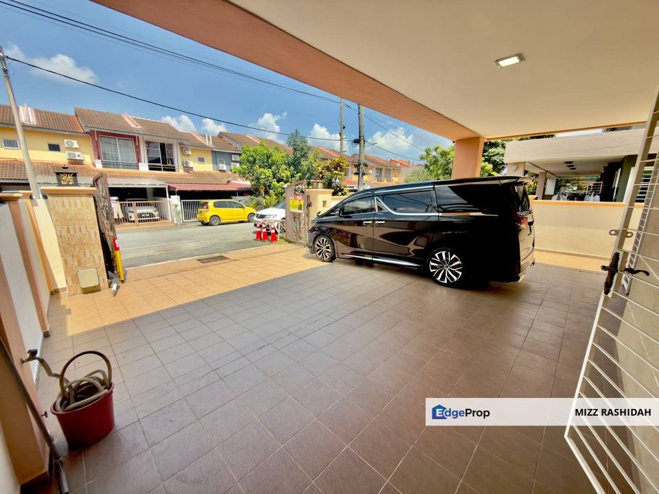  BANDAR COUNTRY HOMES, RAWANG SELANGOR, SEMI D 2 Storey Taman Desa Mas, RENOVATED, LOW DEPOSIT FOR SALE, Selangor, Rawang