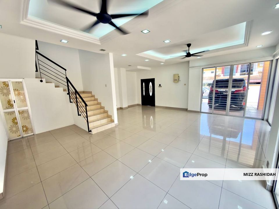  BANDAR COUNTRY HOMES, RAWANG SELANGOR, SEMI D 2 Storey Taman Desa Mas, RENOVATED, LOW DEPOSIT FOR SALE, Selangor, Rawang