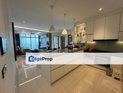 Private Lift Fully Renovated, Johor, Masai