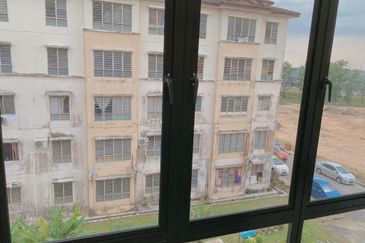 Apartment Setia Baiduri