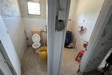 Jalan Awan Cempaka 1 