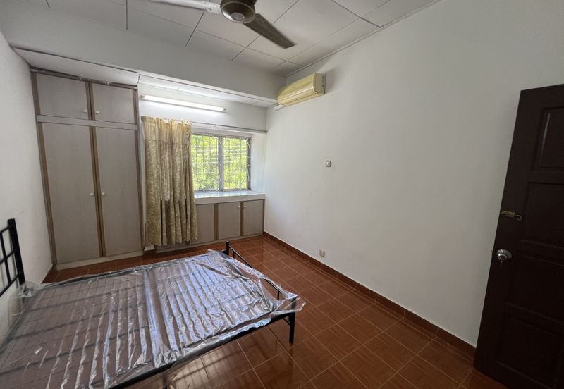 Happy Garden (Taman Gembira)