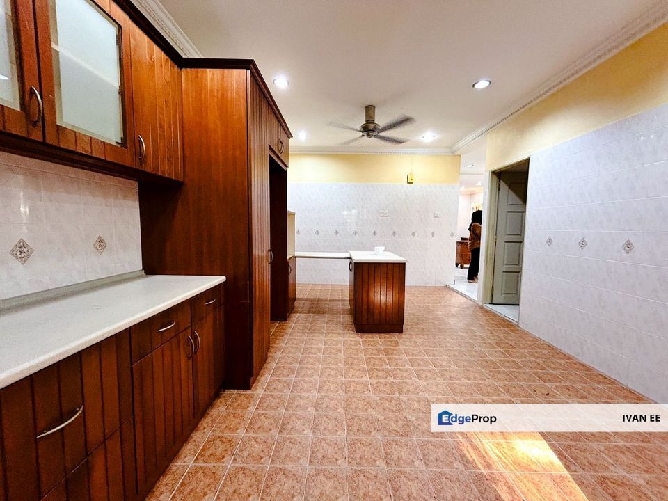 Semi Detached In Bandar Tun Hussein Onn For Sale, Selangor, Cheras