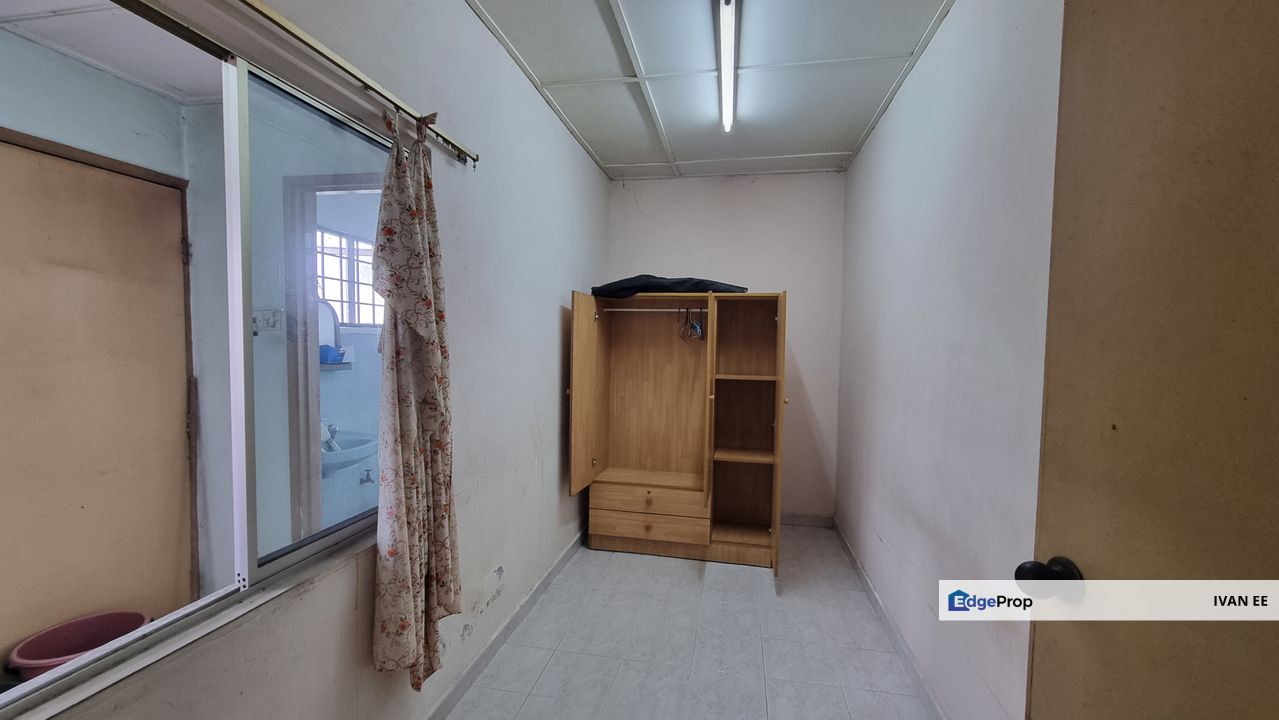 Terrace House In Taman Bukit Anggerik For Sale., Selangor, Cheras