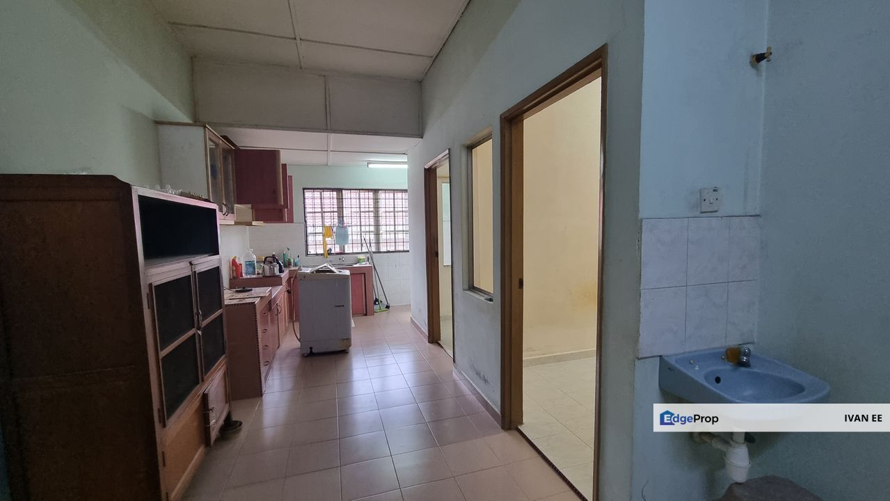 Terrace House In Taman Bukit Anggerik For Sale., Selangor, Cheras