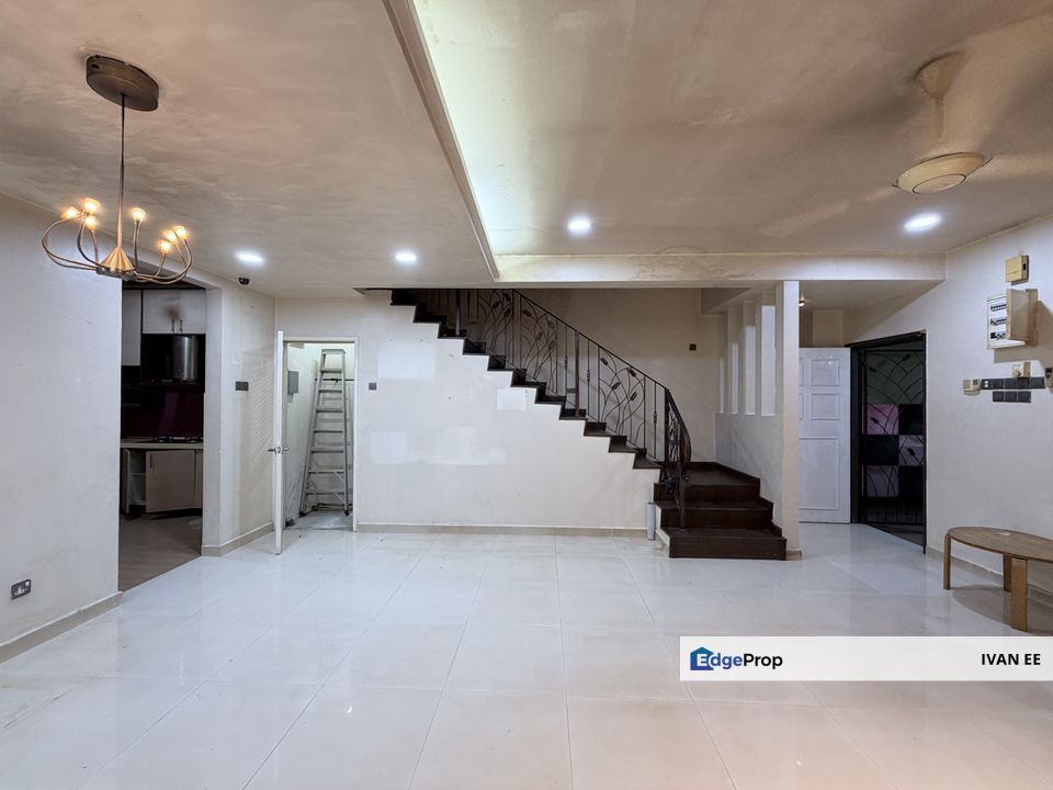 Terrace House In Bandar Mahkota Cheras For Sale, Renovated, Gated & Guarded., Selangor, Cheras