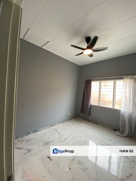 Terrace House In Taman Desa Mewah Semenyih For Rent., Selangor, Semenyih