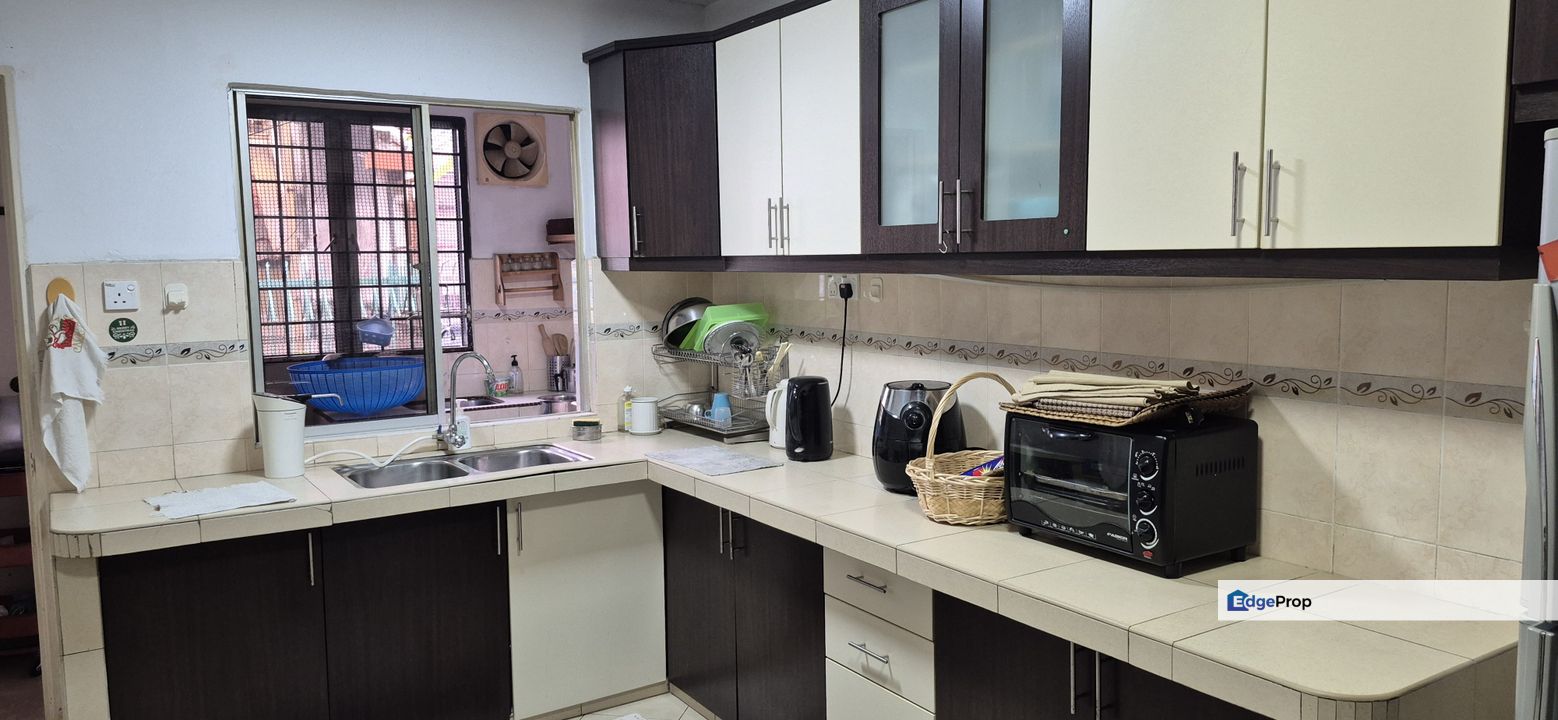 Gasing Indah fully renovated nice two storey terrace/link house 22x75 for sale, Selangor, Petaling Jaya