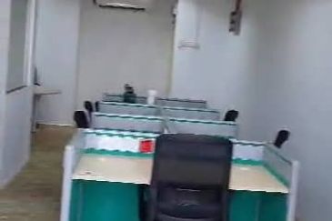 Leisure Commerce Square