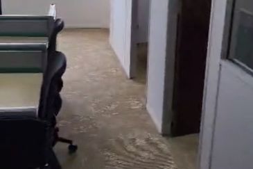 Leisure Commerce Square