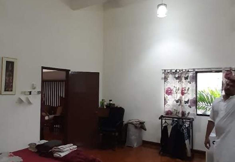 Freehold 1.5 Storey Bungalow SS3 Taman Universiti, Petaling Jaya
