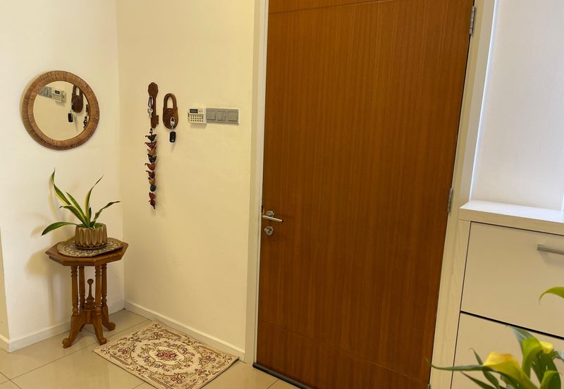 Summerglades, Perdana Lakeview West