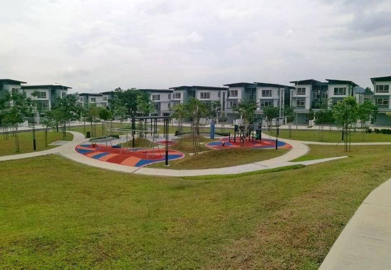Parkfield Residences, Tropicana Heights