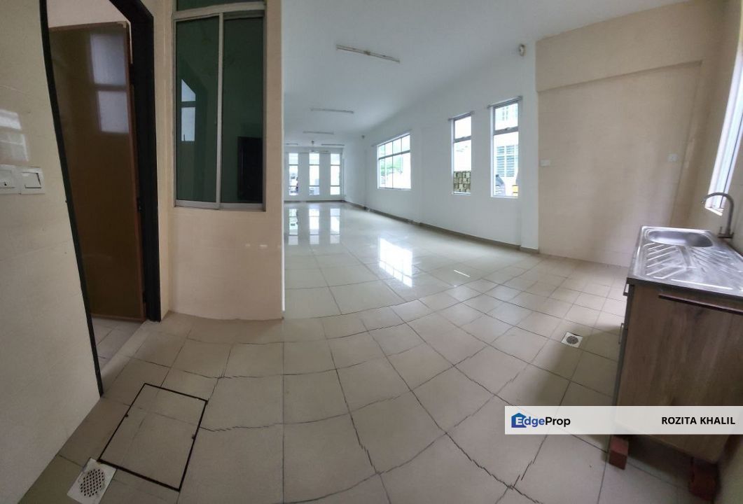 Bangi Avenue Seksyen 7 Selangor 3 Storey House For Sale , Selangor, Bangi