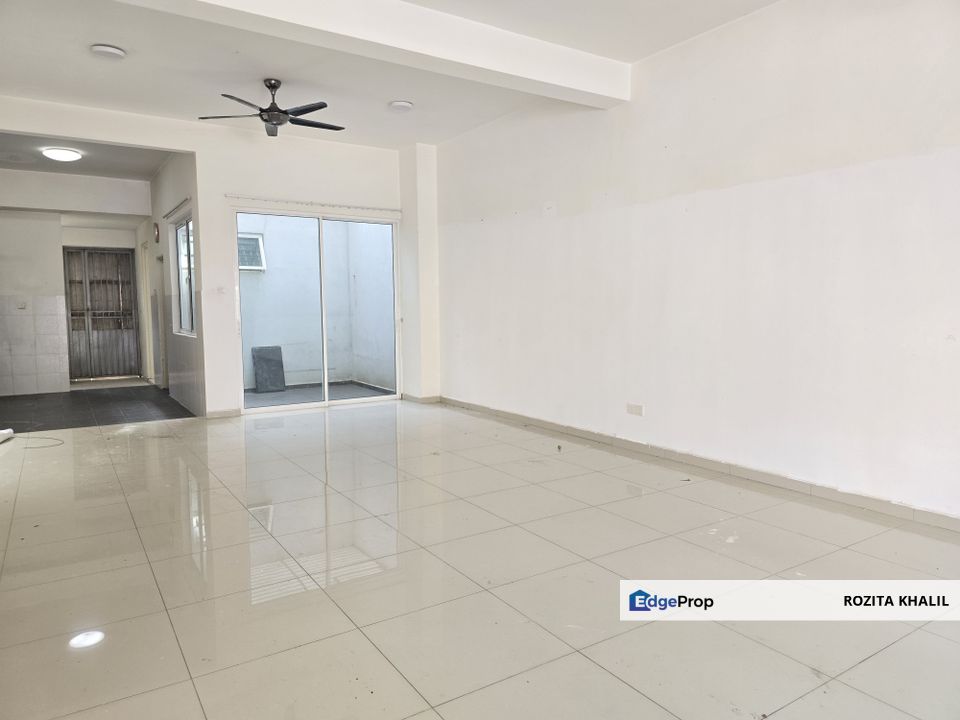 Taman Nadayu 92 Kajang 3 Storey Superlink House For Sale, Selangor, Kajang