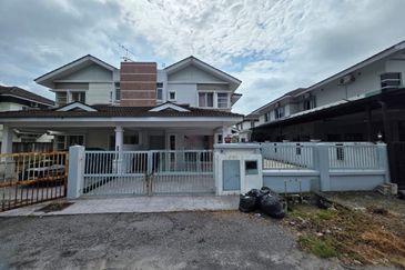 Taman Tasik Semenyih (Lake Residence)