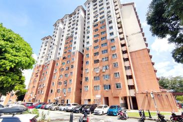 Pangsapuri Putra Damai