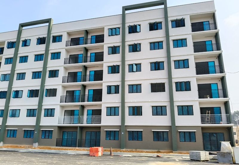 Taman Pinggiran Putra