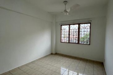Apartment Mawar, Taman Sutera