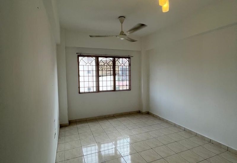 Apartment Mawar, Taman Sutera