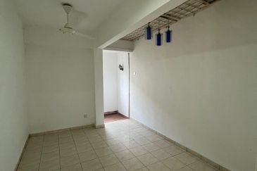 Apartment Mawar, Taman Sutera