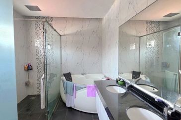 Desa Pinggiran Putra