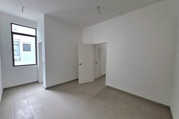 Elmera @ Setia Ecohill 2